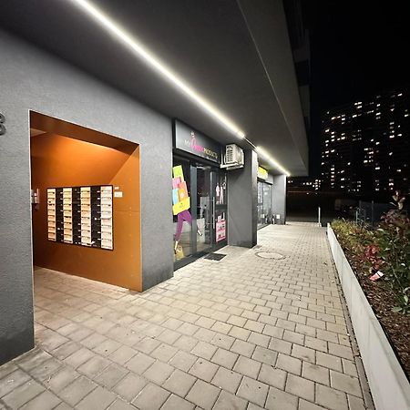 Novozariadeny Apartman Pri Starom Moste Bratislava Esterno foto