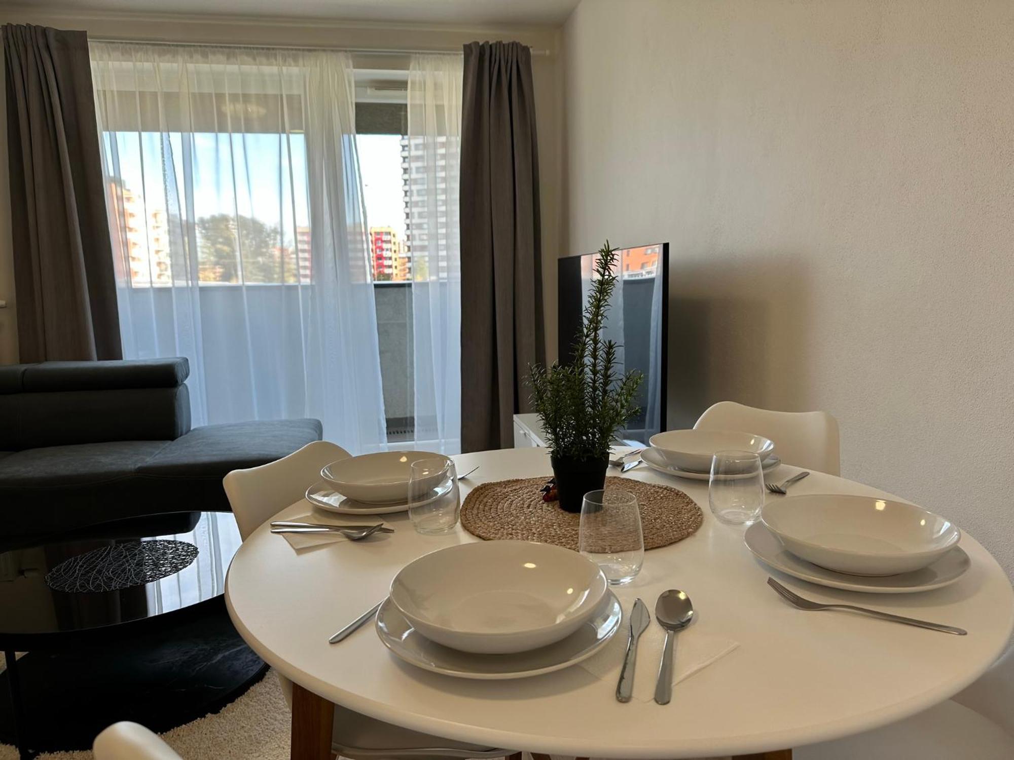 Novozariadeny Apartman Pri Starom Moste Bratislava Esterno foto
