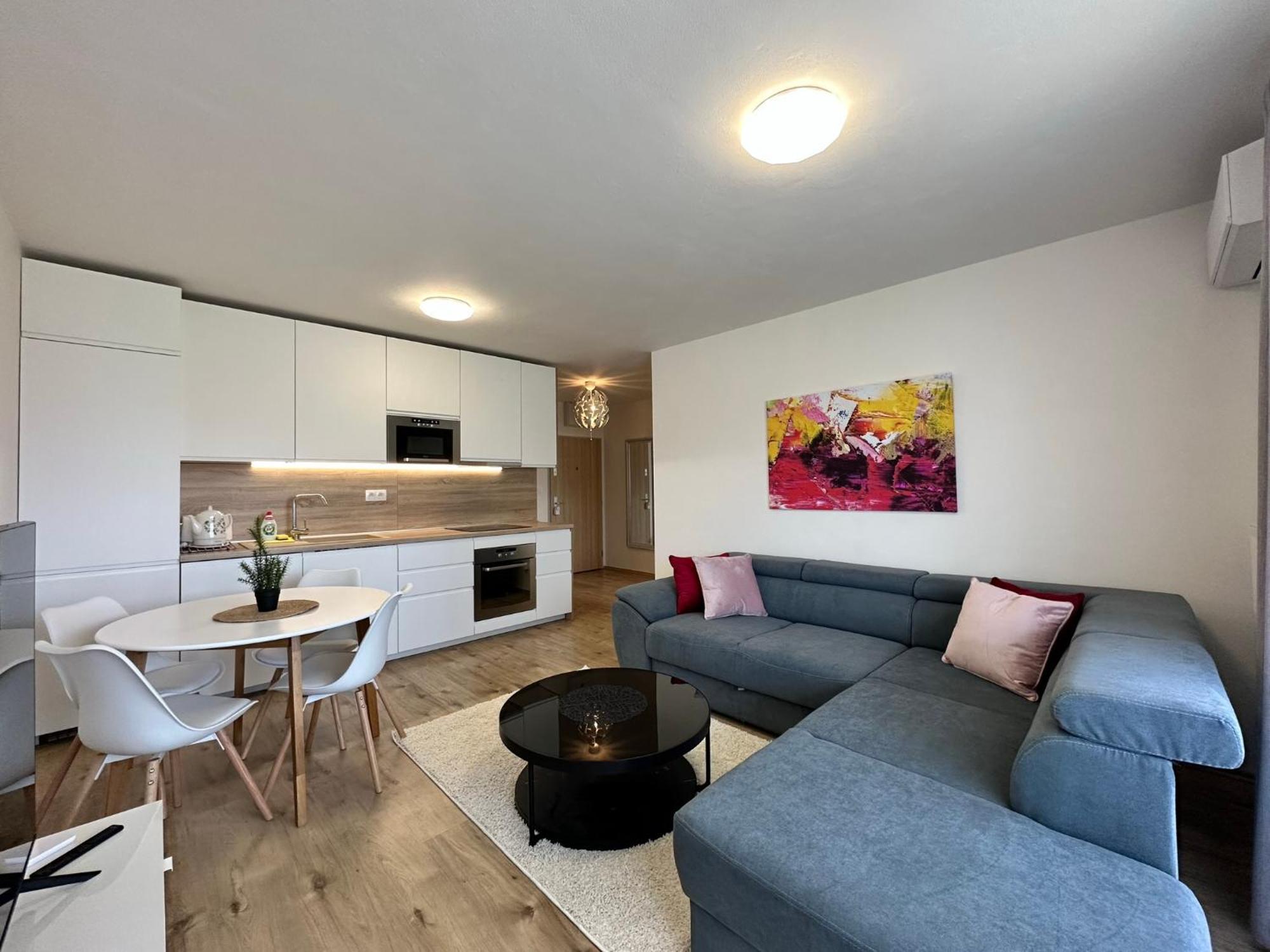 Novozariadeny Apartman Pri Starom Moste Bratislava Esterno foto